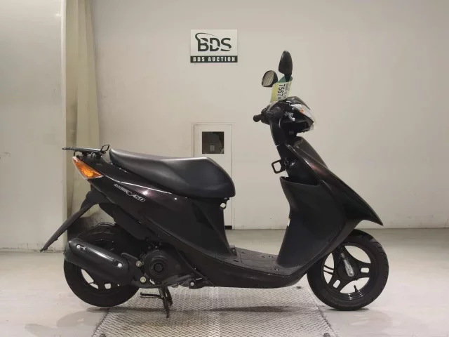 Suzuki ADDRESS V50-3