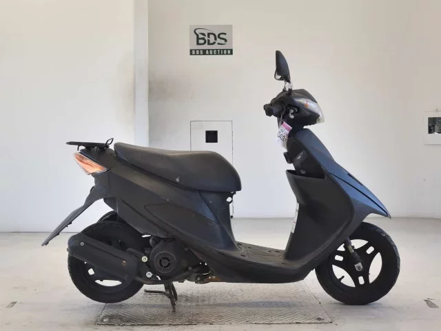 Suzuki ADDRESS V50