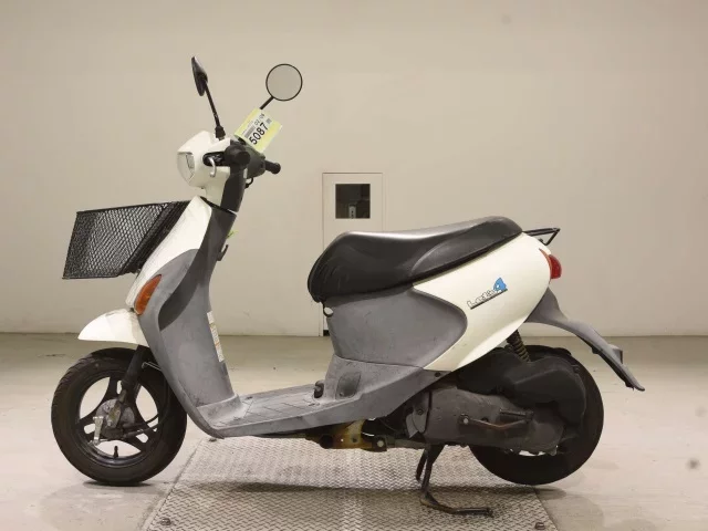 Suzuki LET S4