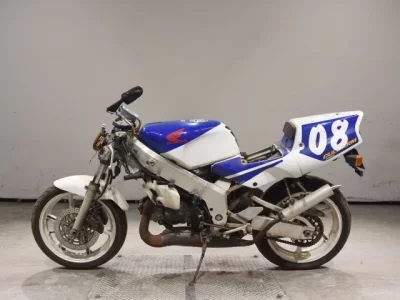 Honda NSR250R-4 SHO LOUIS NOT EQUIPPED