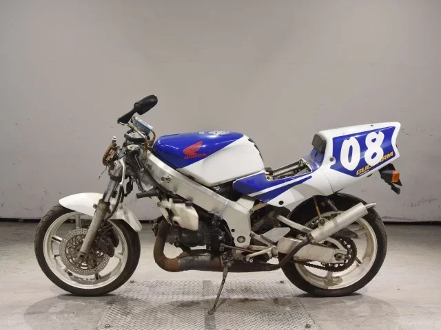 Honda NSR250R-4 SHO LOUIS NOT EQUIPPED
