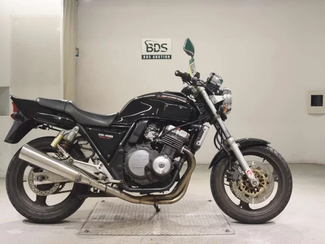 Honda CB400SF лот № 5049 оценка 4  с аукциона в Японии