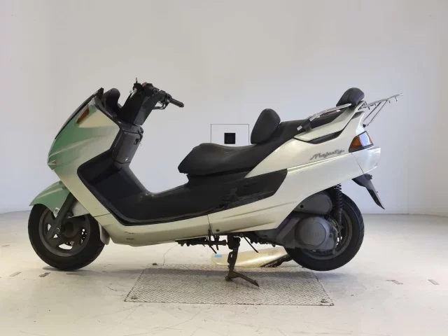 Yamaha MAJESTY 250