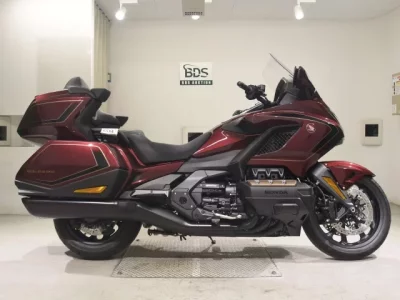 Honda GL1800 TOUR D  с аукциона в Японии