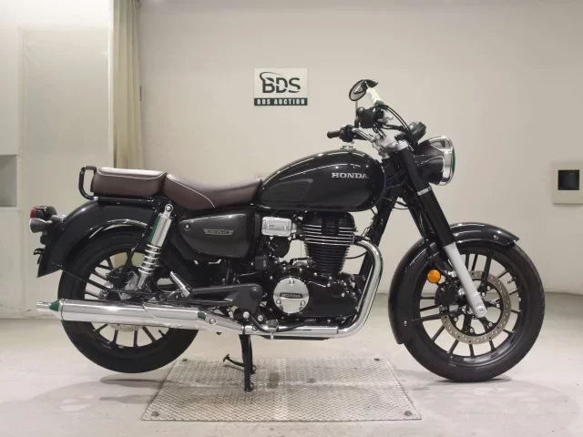 Honda GB350C лот № 5300 оценка 8  с аукциона в Японии