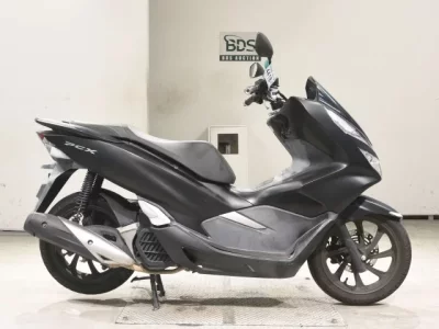 Honda PCX125-3