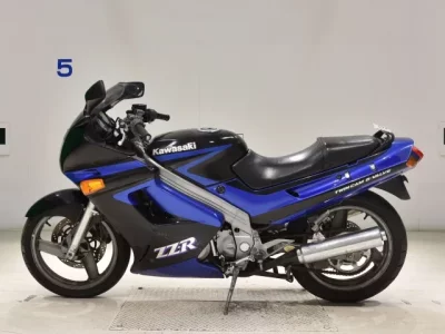 Kawasaki ZZ-R250 SHO LOUIS NOT EQUIPPED