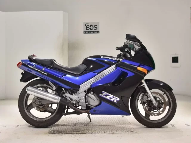 Kawasaki ZZ-R250 SHO LOUIS NOT EQUIPPED