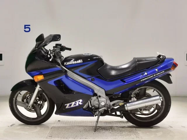 Kawasaki ZZ-R250 SHO LOUIS NOT EQUIPPED
