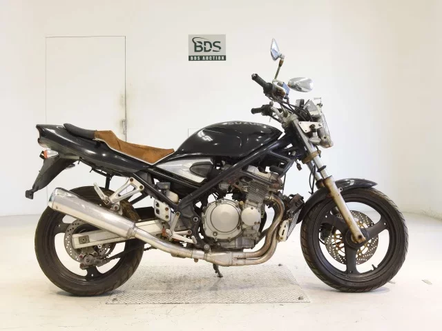 Suzuki BANDIT250-2 SHO LOUIS NOT EQUIPPED