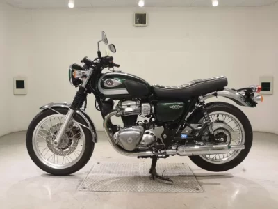Kawasaki W800-2 лот № 5052 оценка 5  с аукциона в Японии 2
