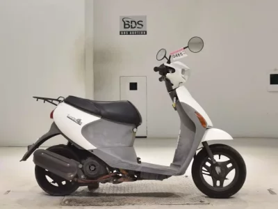 Suzuki LET S4