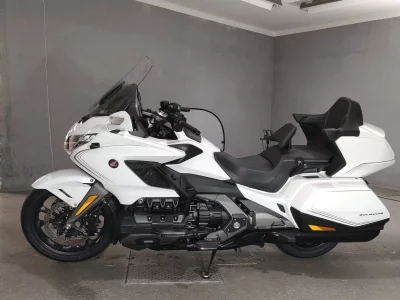 Honda GL1800 TOUR DCT  с аукциона в Японии