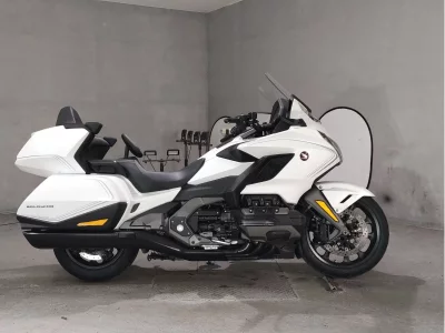 Honda GL1800 TOUR DCT  с аукциона в Японии
