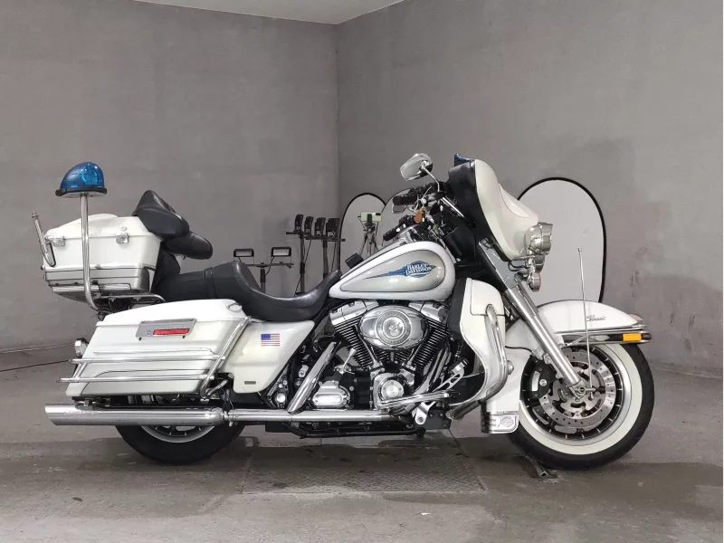 Harley-Davidson HARLEY FLHTC1580