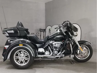 Harley-Davidson HARLEY FLHTCUTG1750 TRIKE