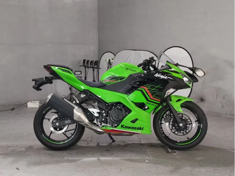 Kawasaki NINJA400