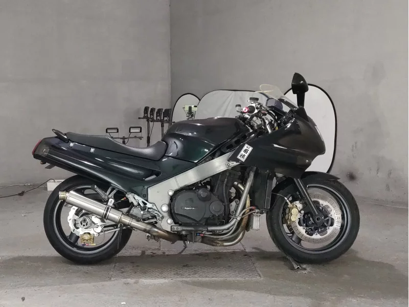 Kawasaki ZZR1100