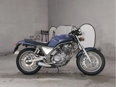 Yamaha SRX400-1