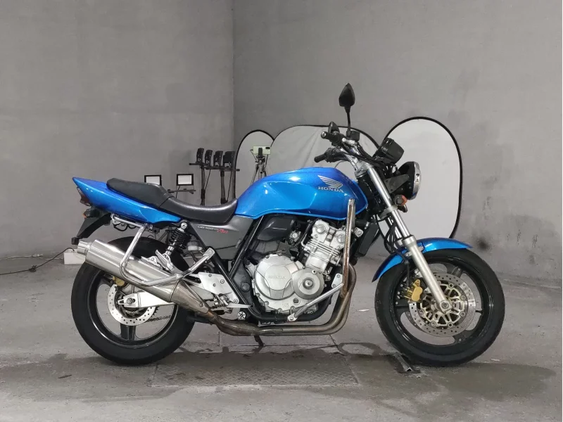 Honda CB400SF TRAINING CAR