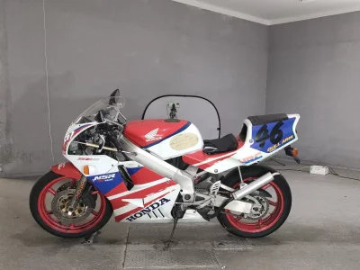 Honda NSR250R-1