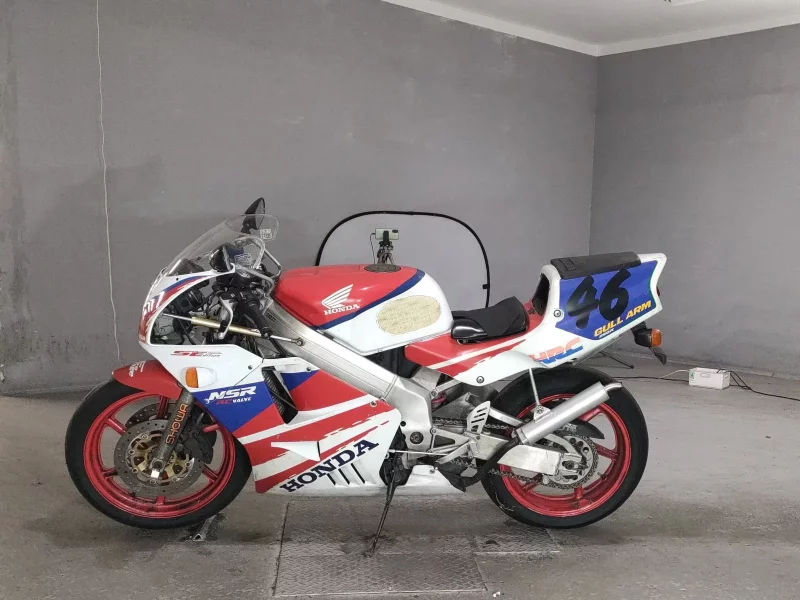Honda NSR250R-1