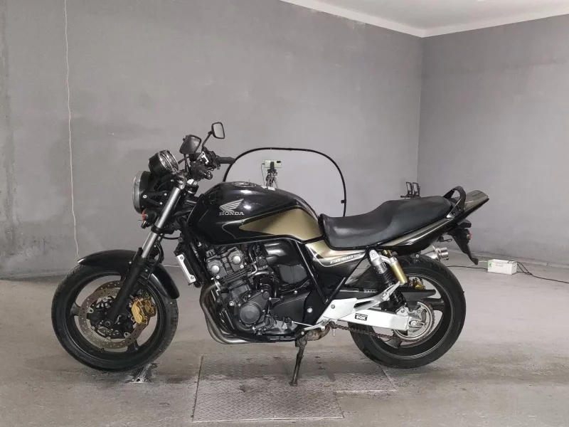 Honda CB400SFV-4