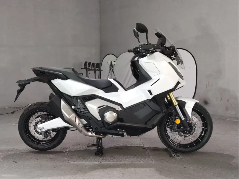 Honda X-ADV лот № 8314 оценка 6  с аукциона в Японии