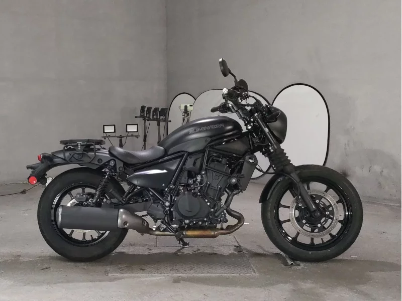 Kawasaki ELIMINATOR 400SE