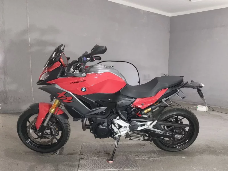 BMW BMW F900XR
