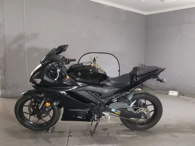 Yamaha YZF-R25