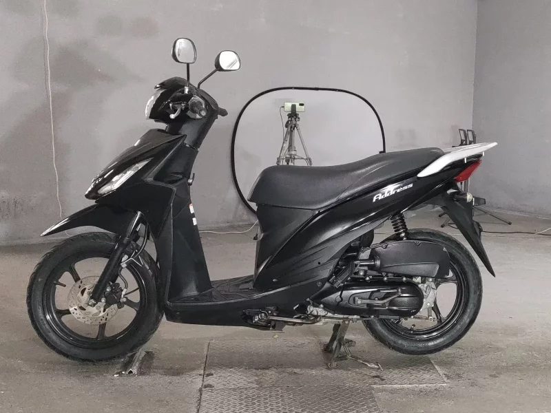 Suzuki ADDRESS V110