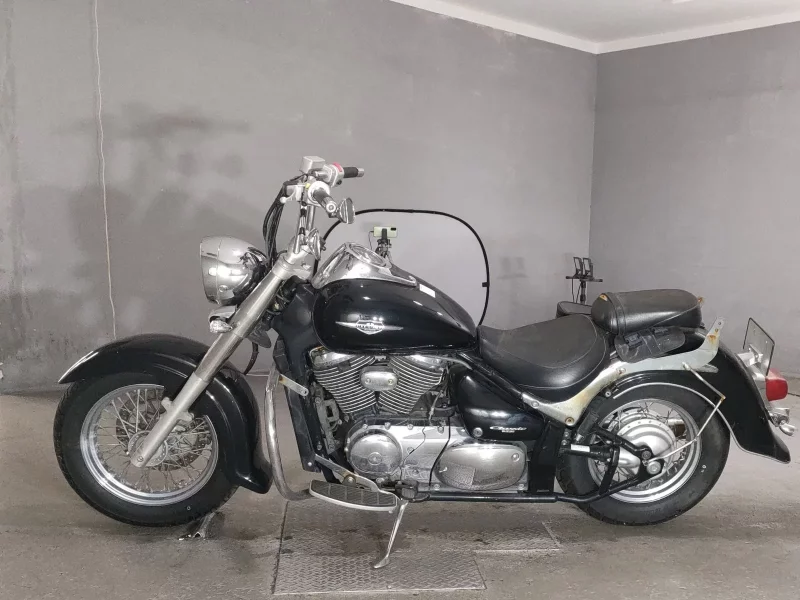 Suzuki INTRUDER 400 CLASSIC