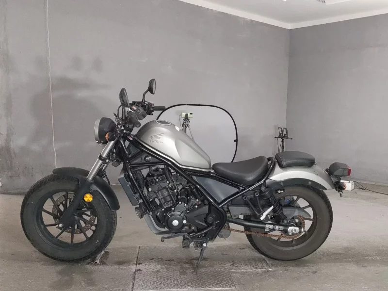 Honda REBEL