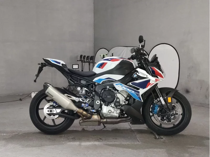 BMW BMW M1000R