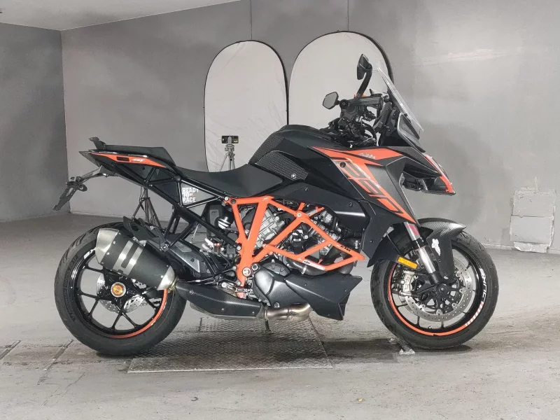 KTM  1290 SUPER DUKE GT лот № 5610 оценка 4  с аукциона в Японии
