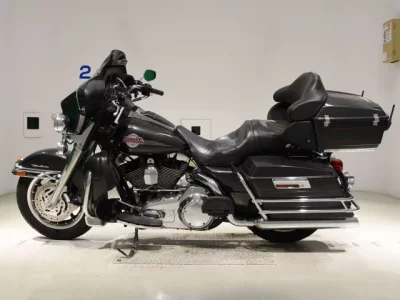 Harley-Davidson HARLEY FLHTCU1580