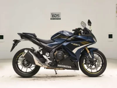 Honda CBR400R-2
