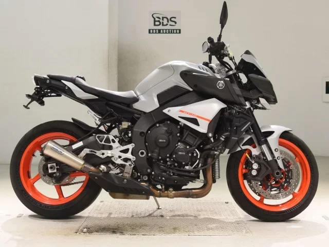 Yamaha MT-10 лот № 5021 оценка 5  с аукциона в Японии