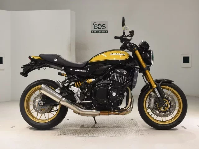 Kawasaki Z900RS SE лот № 0392 оценка 5  с аукциона в Японии