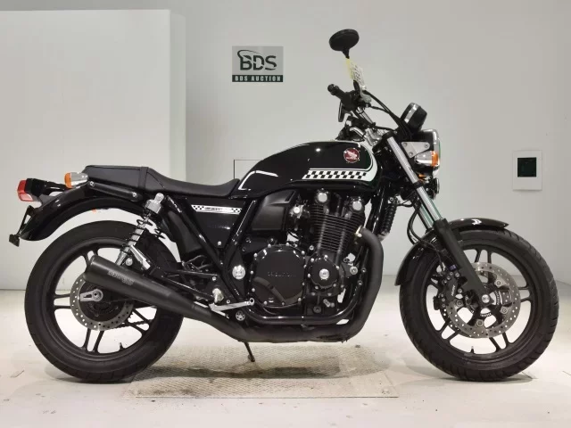 Honda CB1100A лот № 7627 оценка 5  с аукциона в Японии