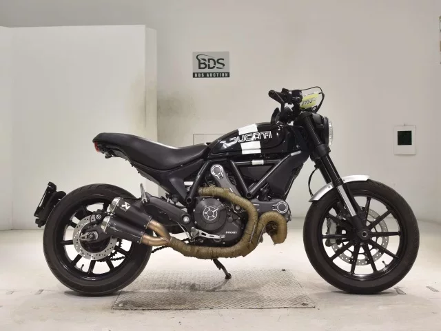 Ducati  SCRAMBLER ICON лот № 2735 оценка 4  с аукциона в Японии