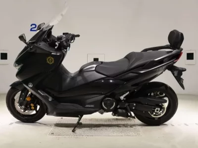 Yamaha T-MAX560T лот № 7792 оценка 5  с аукциона в Японии 2