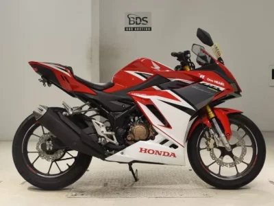 Honda CBR150R