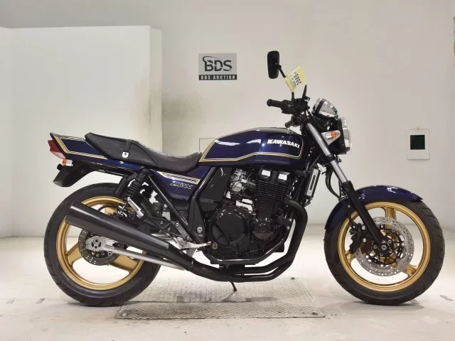 Kawasaki ZRX-2 лот № 2865 оценка 4  с аукциона в Японии