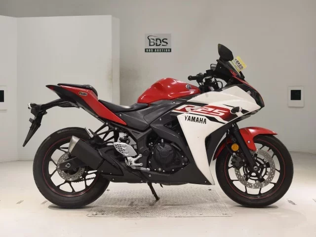 Yamaha YZF-R25 лот № 0348 оценка 4  с аукциона в Японии