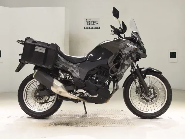 Kawasaki VERSYS X250A TOURER лот № 2610 оценка 4  с аукциона в Японии