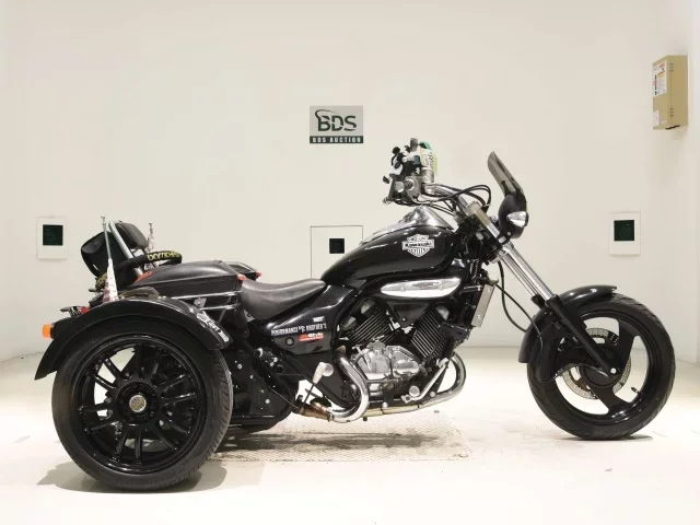 Kawasaki ELIMINATOR 250V TRIKE лот № 0185 оценка 4  с аукциона в Японии