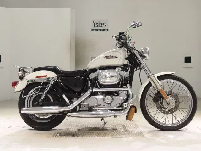 Harley-Davidson HARLEY XL1200C лот № 5126 оценка 4  с аукциона в Японии