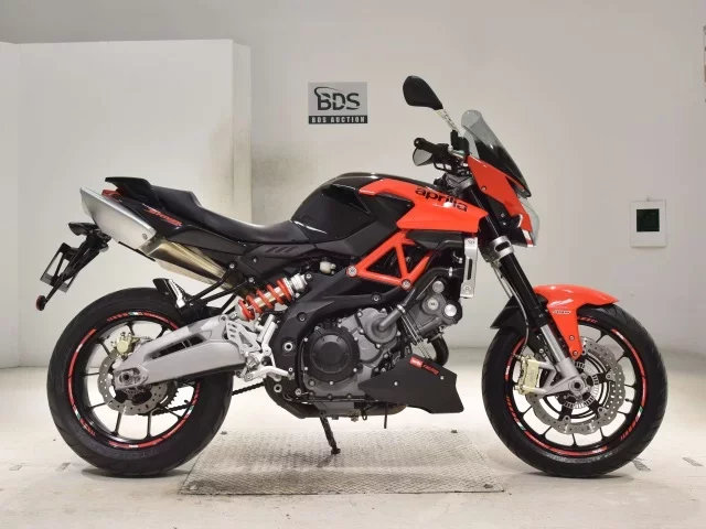 Aprilia  SHIVER 750 лот № 0172 оценка 5  с аукциона в Японии